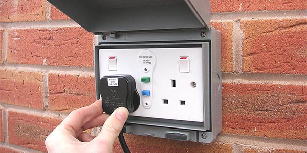 Outdoor Safety Socket Installation Service